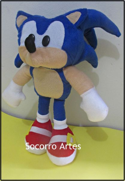 Chaveiro de pelúcia do Sonic Rosa